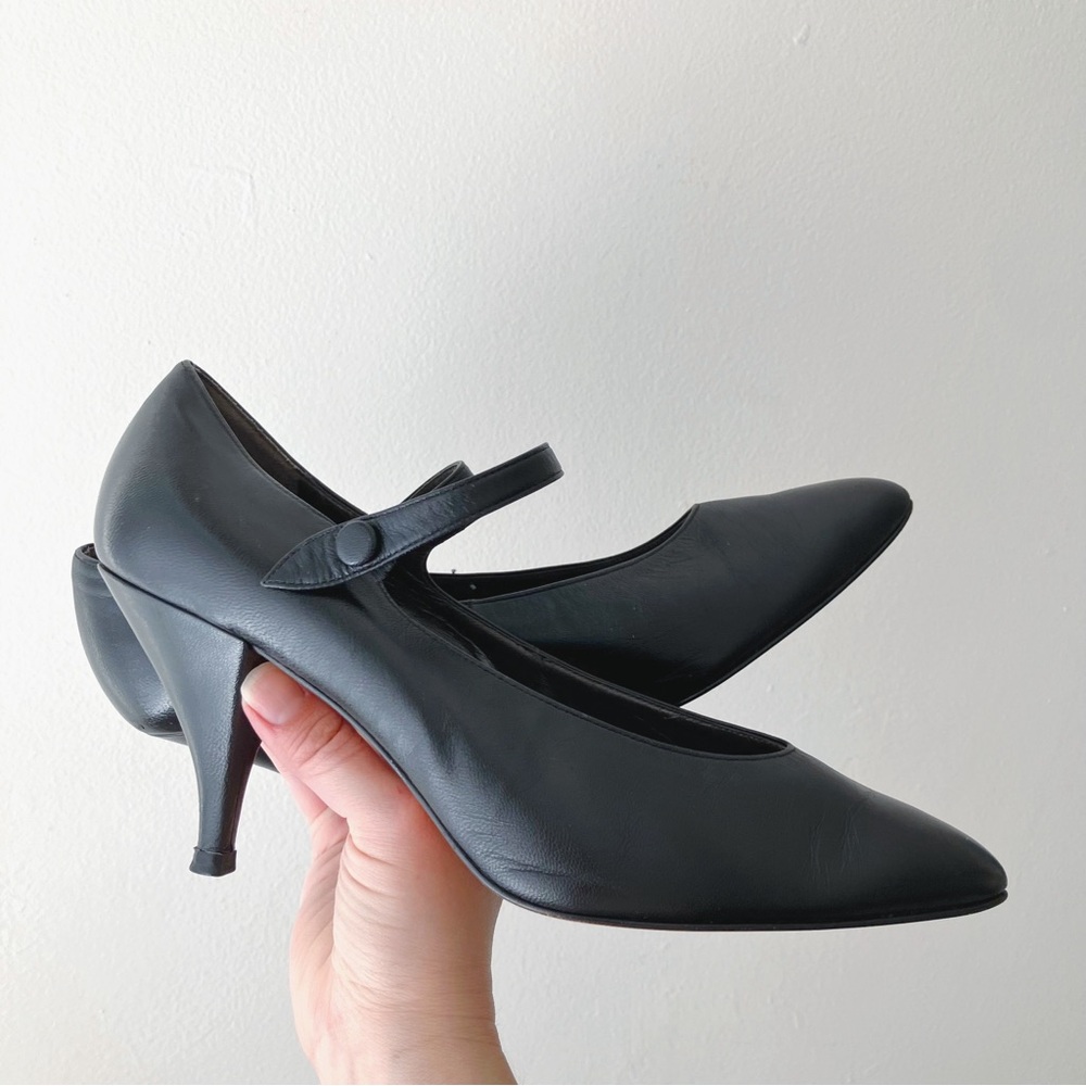 Vintage • Salamander Leather Button Strap Pump in Black